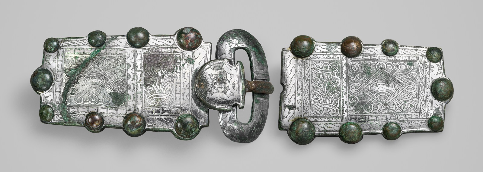 Plaque de ceinture rectangulaire à neuf bossettes_0