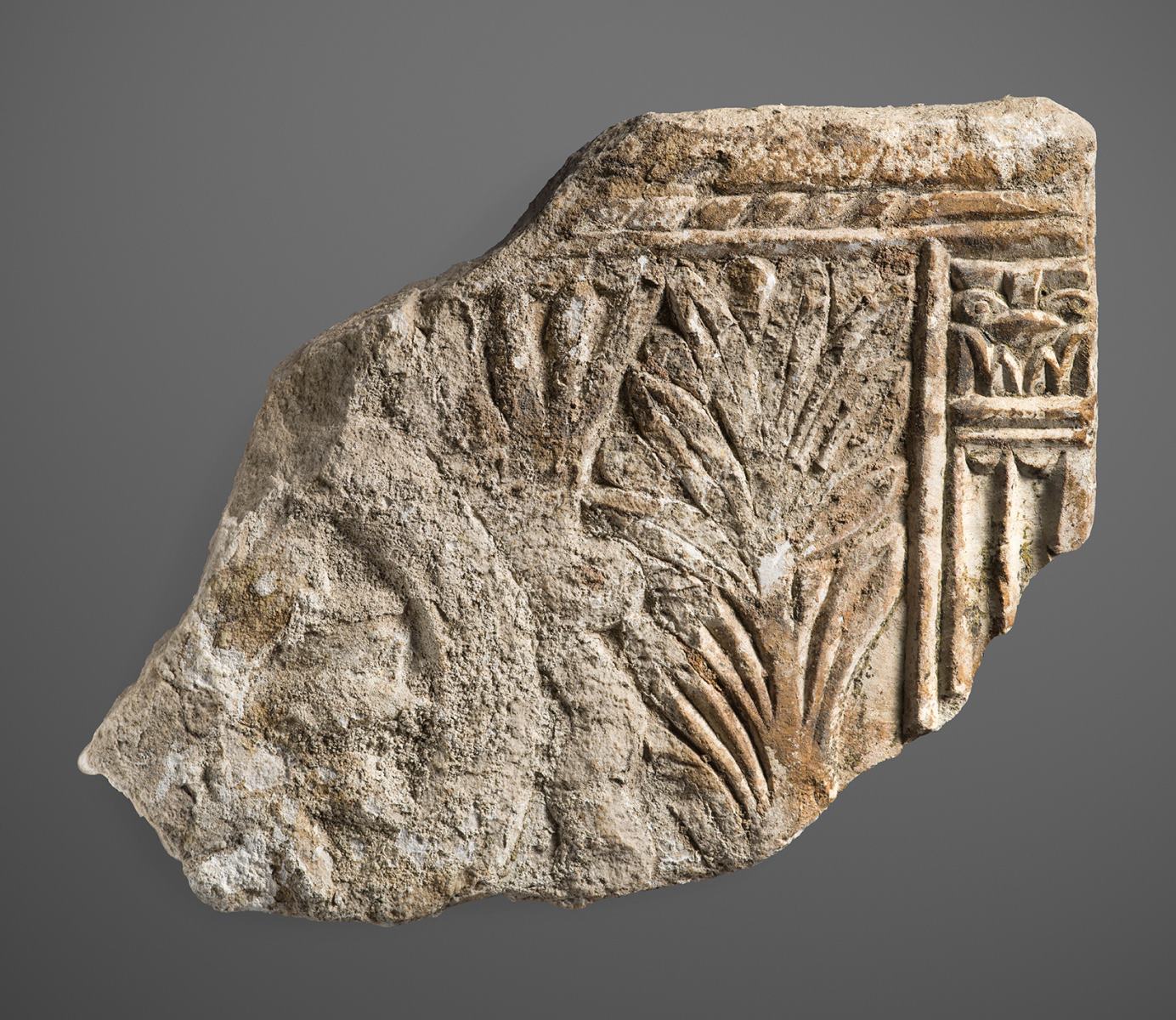 Fragment de cuve de sarcophage_0