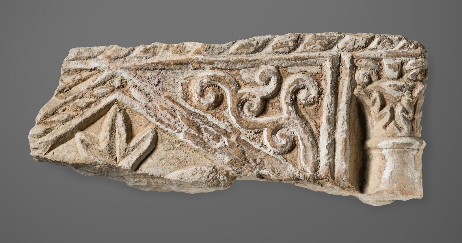 Fragment de cuve de sarcophage_0
