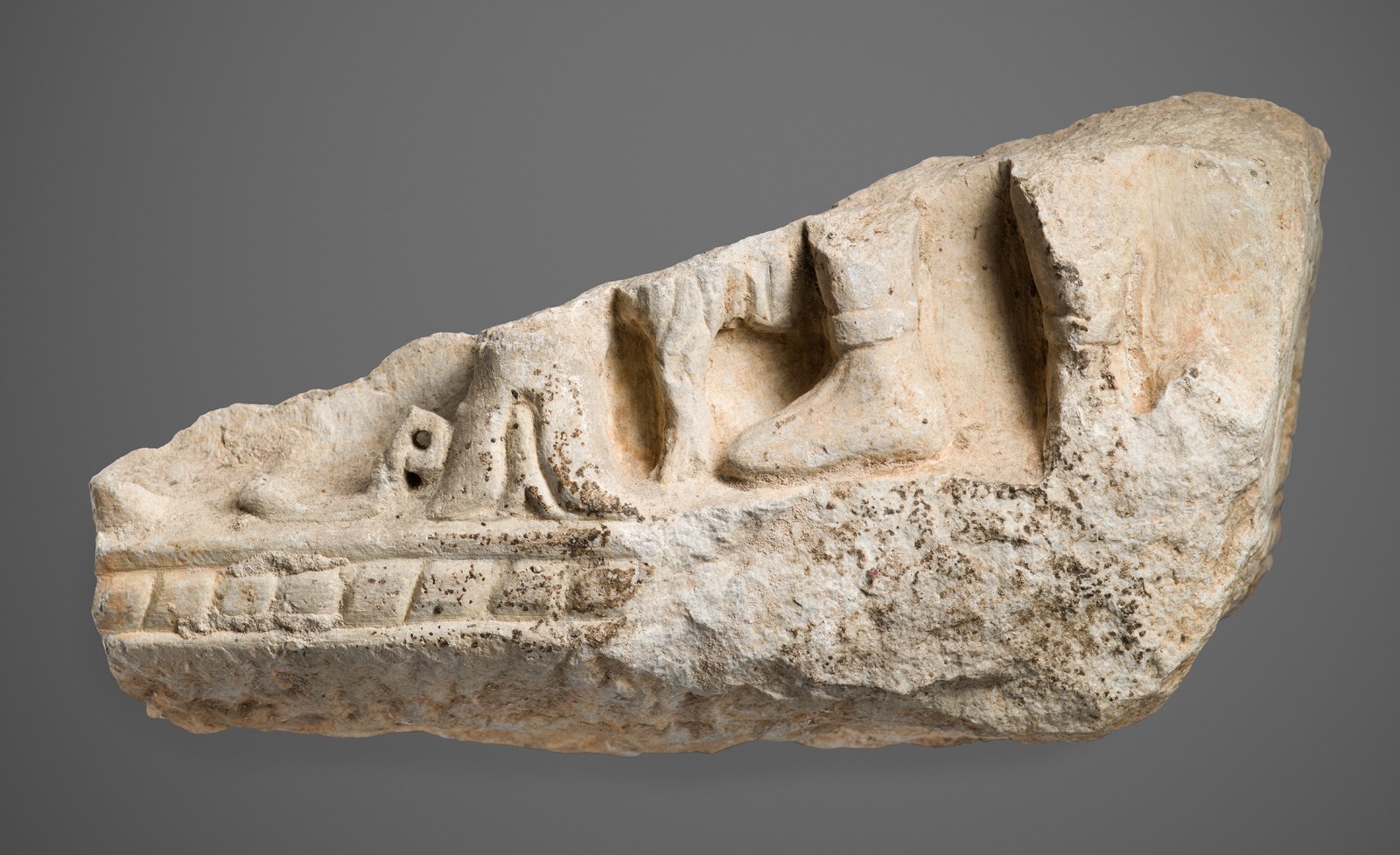 Fragment de cuve de sarcophage_0