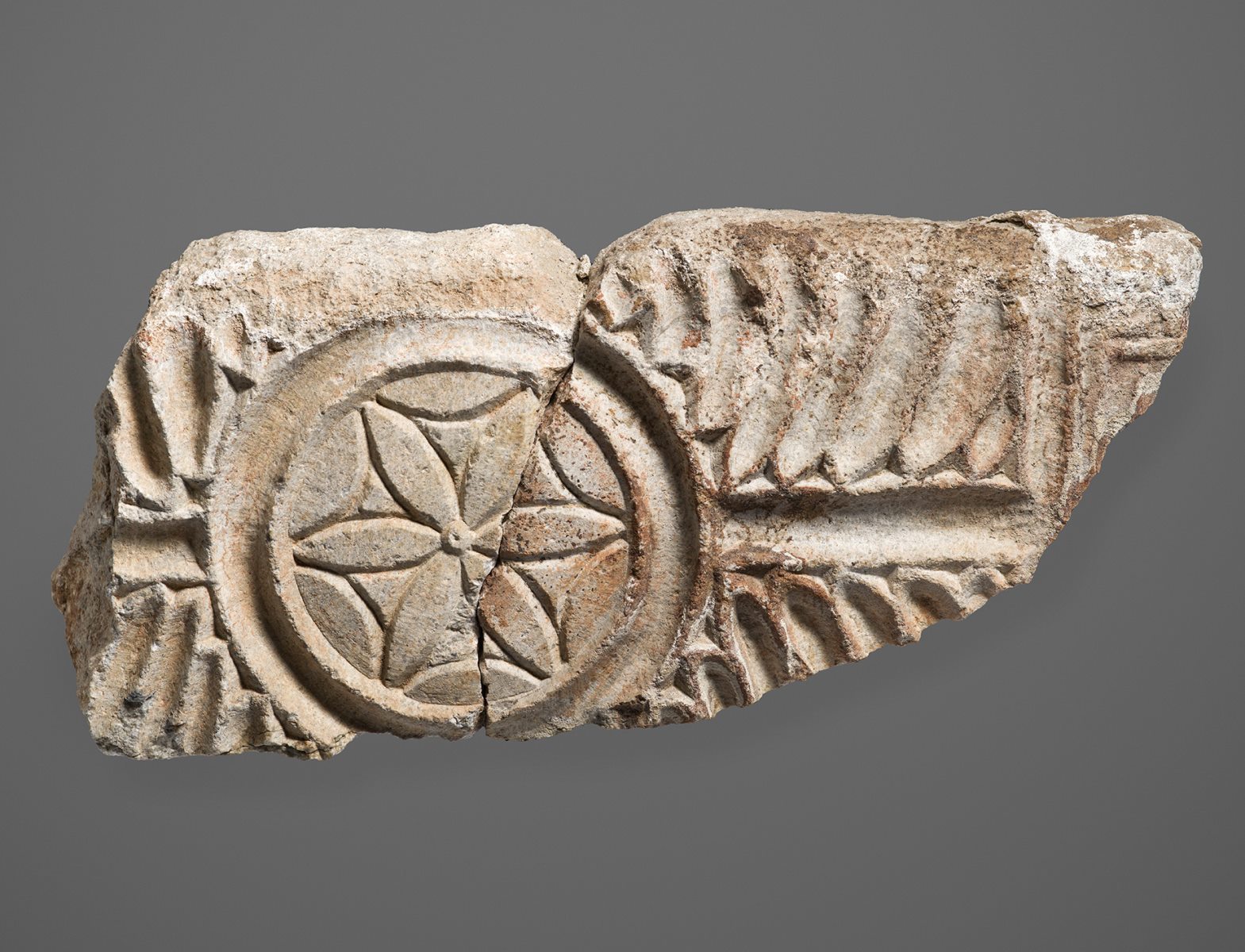 Fragment de cuve de sarcophage_0