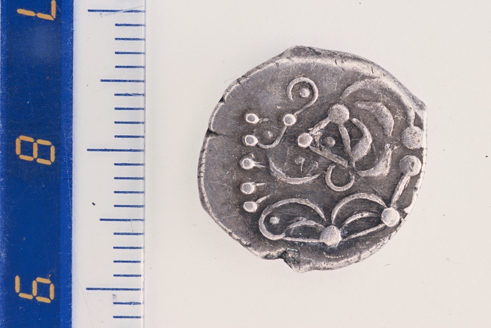 Monnaie gauloise à la croix_0