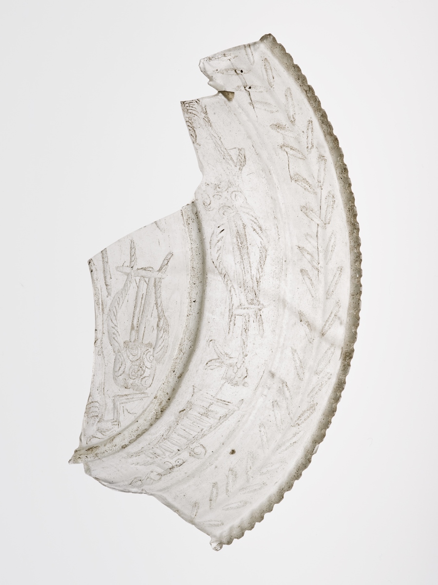 Coupe en verre gravé_6