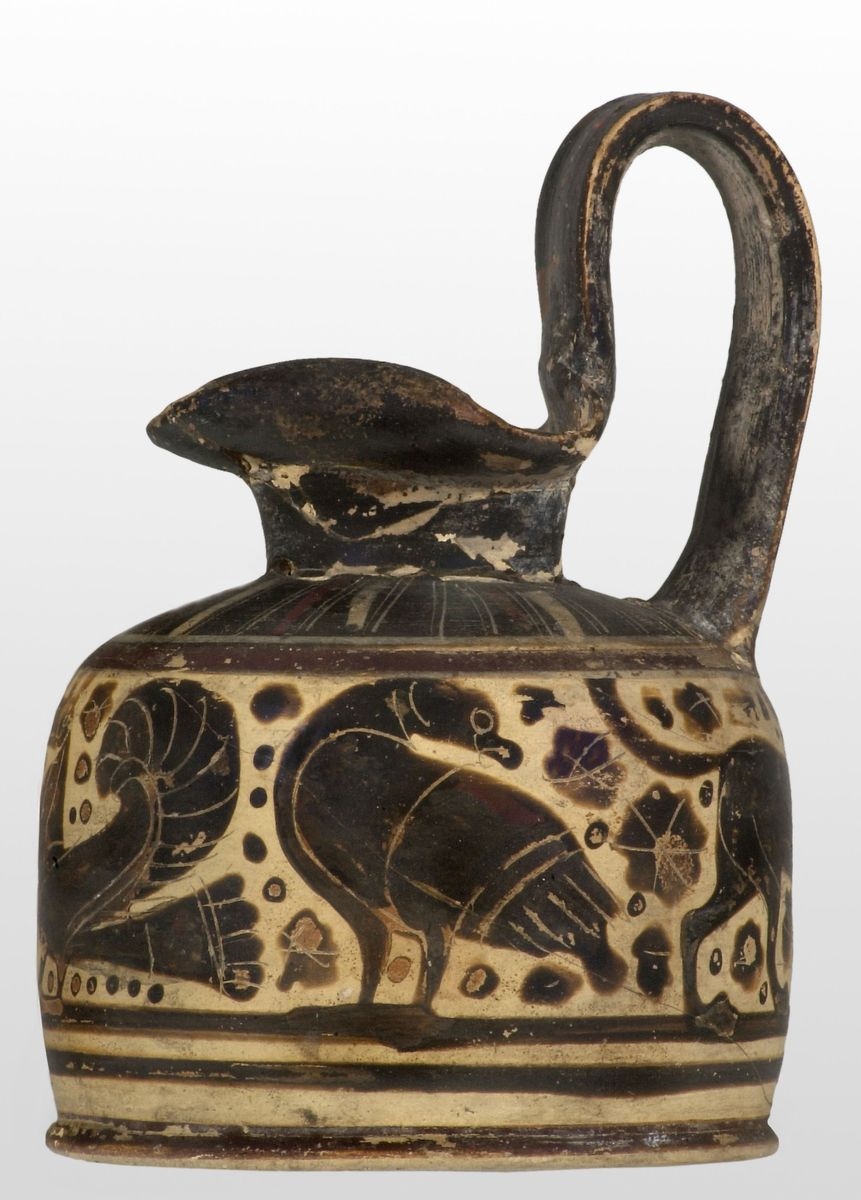 Oenochoé à embouchure trilobée_0