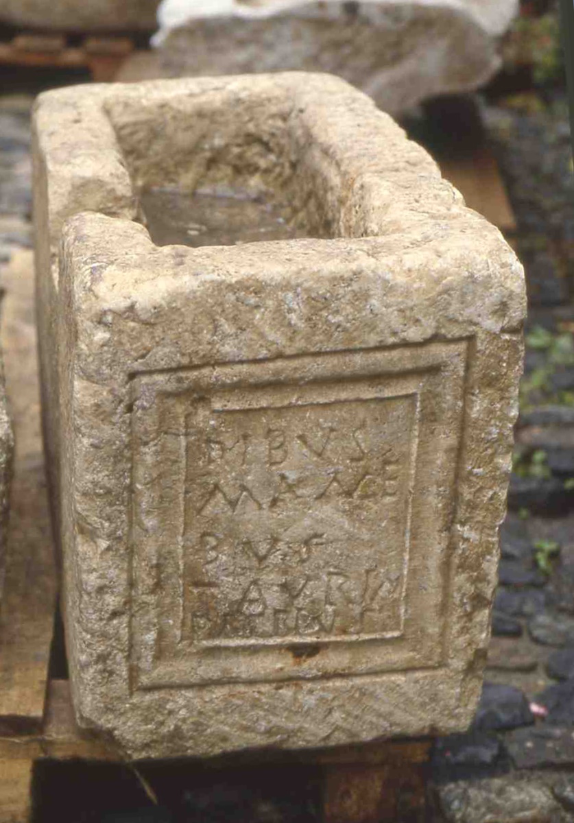 Coffre cinéraire, urne_0