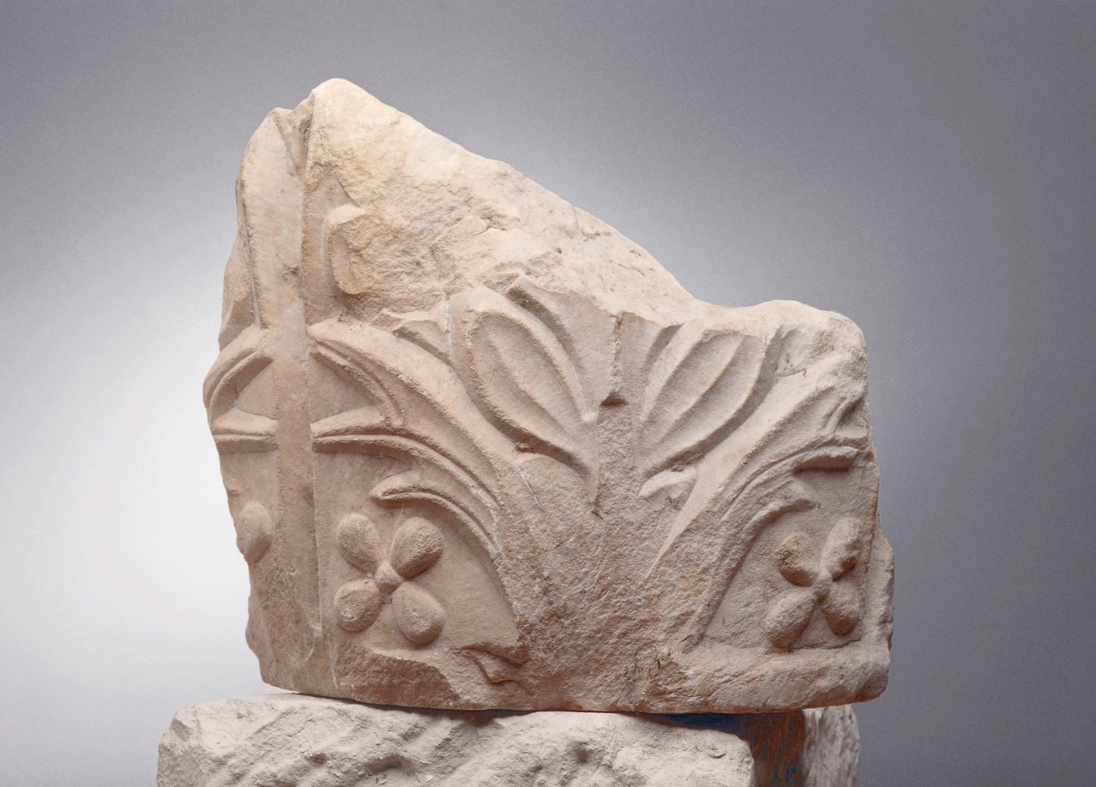 Chapiteau, fragment_0