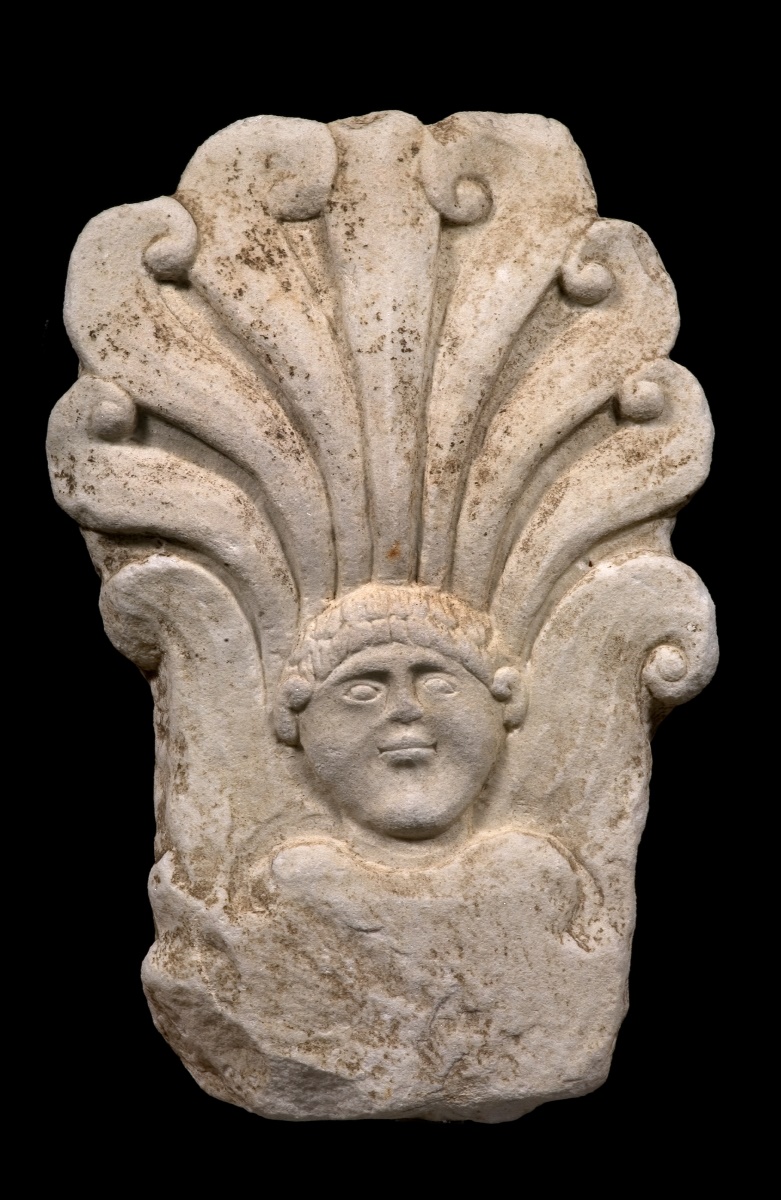 Antéfixe à tête masculine_0