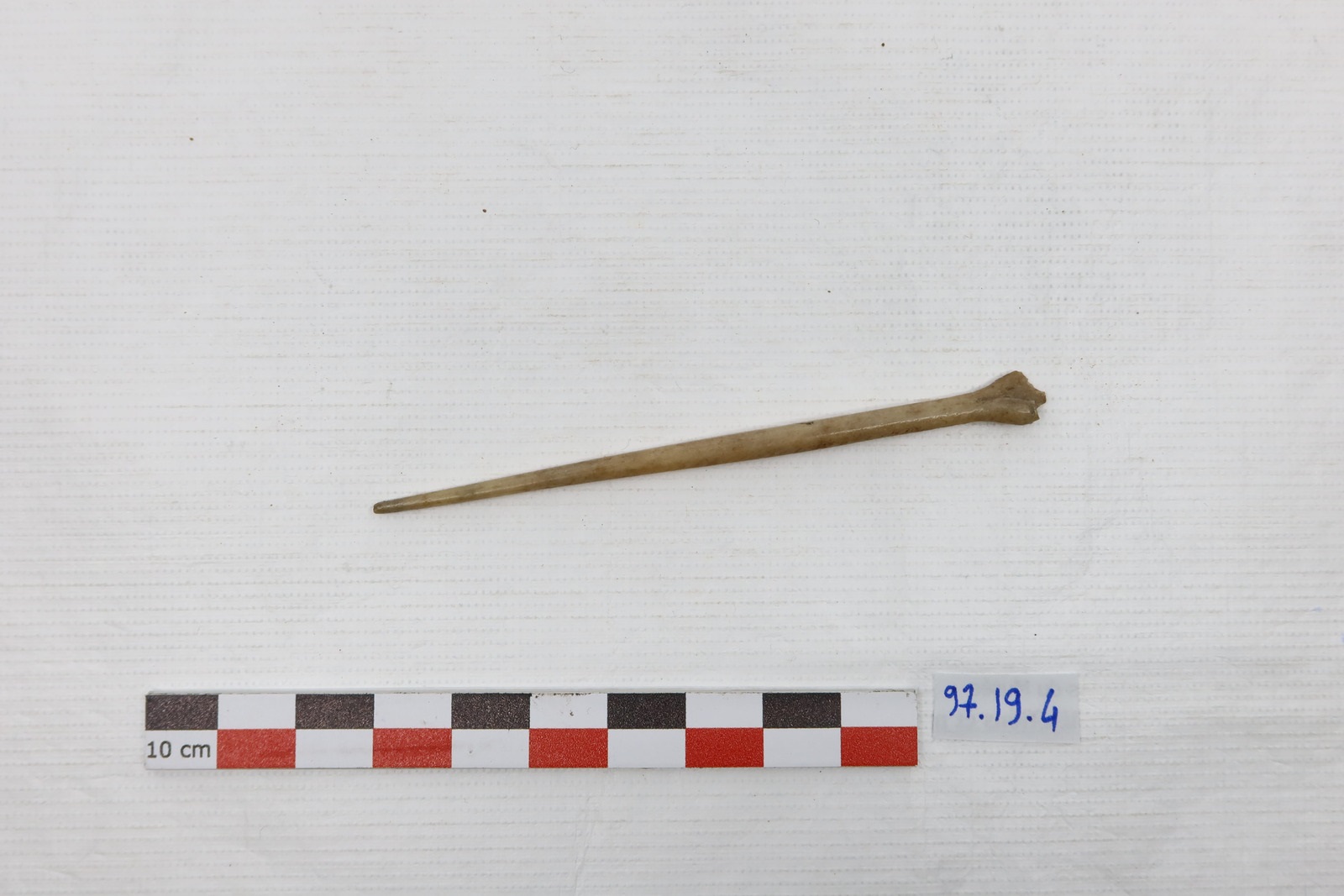 Fragment d'épingle à cheveux décorée_1