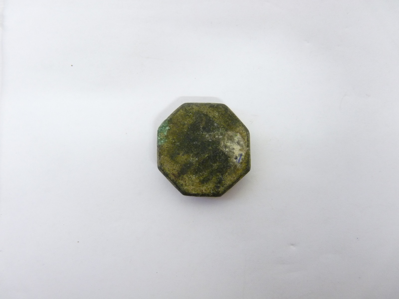 Poids octogonal (6 nomisma)_1