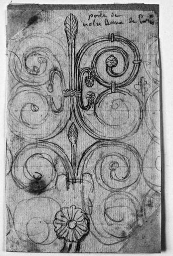 Ferrures d'une porte de Notre-Dame de Paris_0
