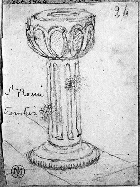 Bénitier demi-sphérique sur une colonne cannelée_0