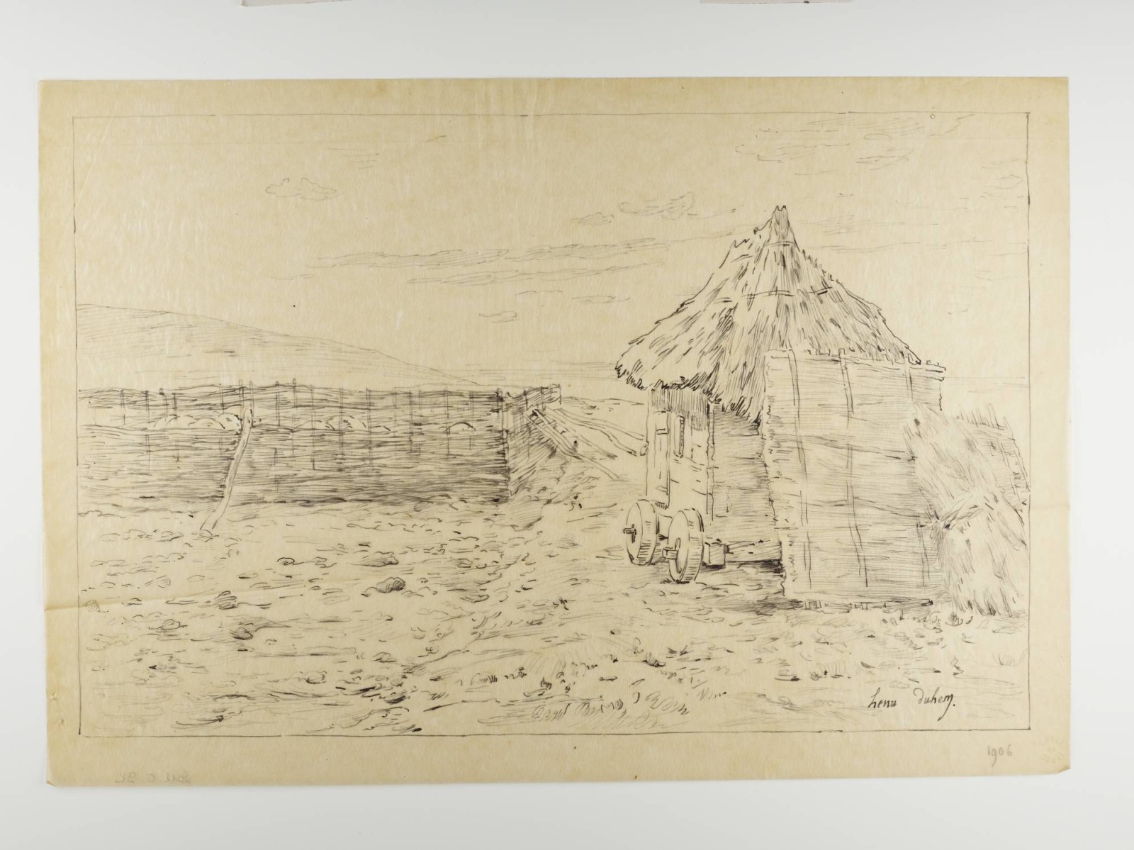 Moutons dans un enclos_0