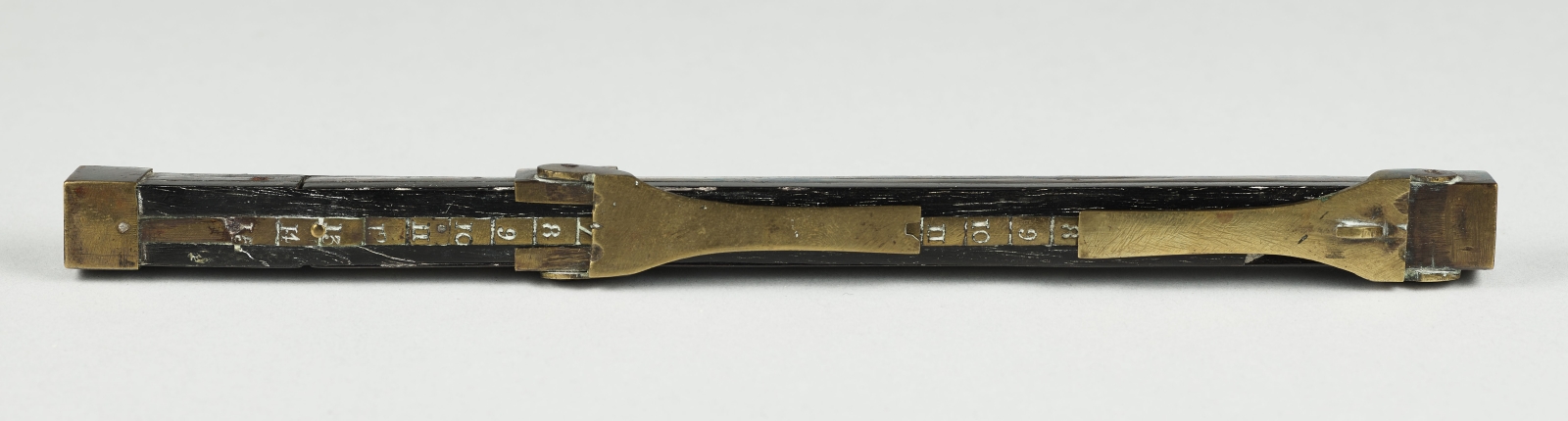 Instrument de mesure linéaire (Titre) ; Appareil de mesure coulissant (Ancien titre)_0
