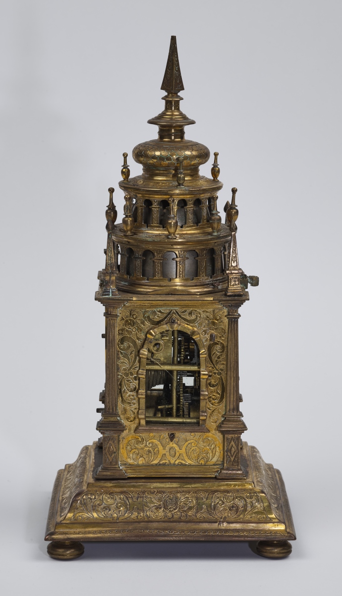 Horloge de table à balancier ; Pendule cuivre doré (Ancien titre)_0