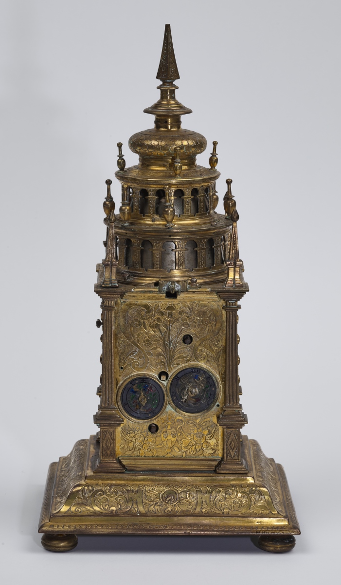 Horloge de table à balancier ; Pendule cuivre doré (Ancien titre)_1