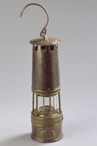 Lampe de mineur, lampe à essence_0
