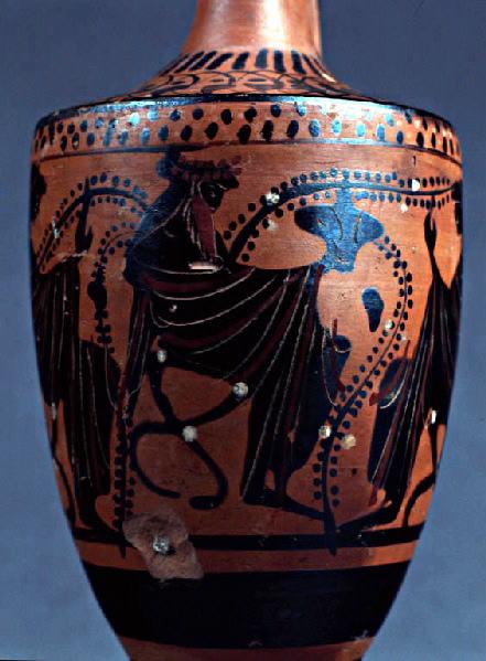 Dionysos entre deux ménades_2