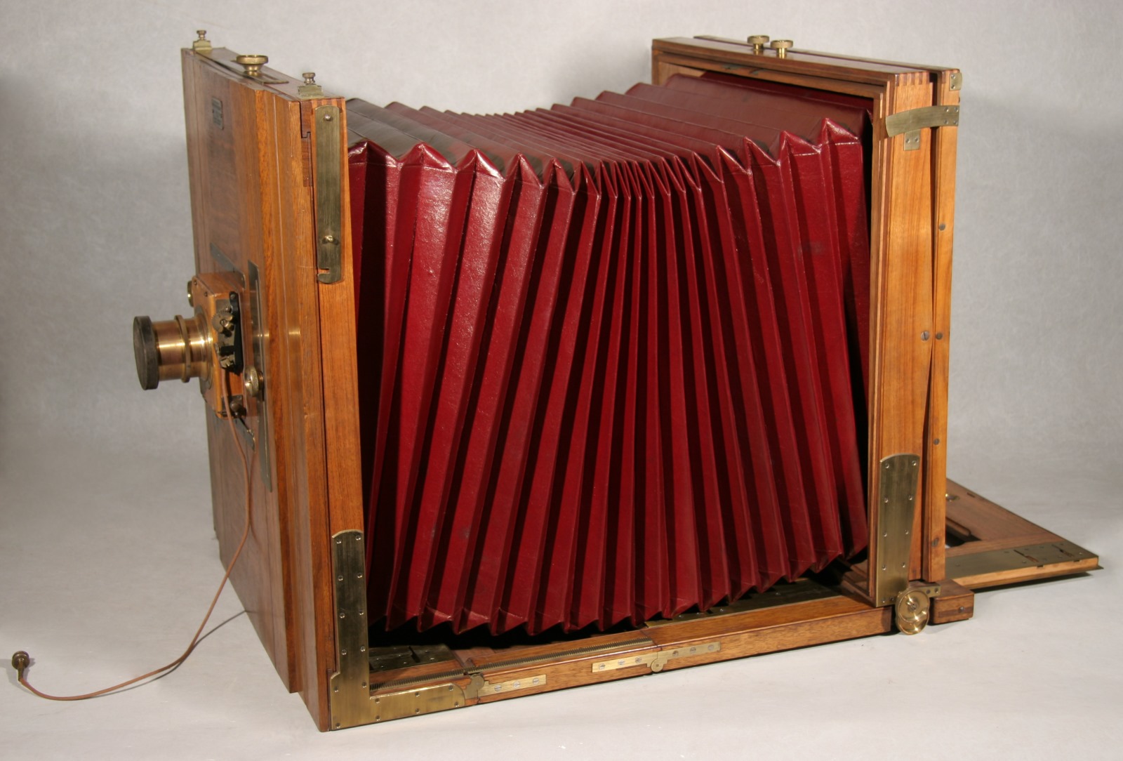 PHOTOGRAPHIE] - Ensemble de châssis pour chambre photographique et de