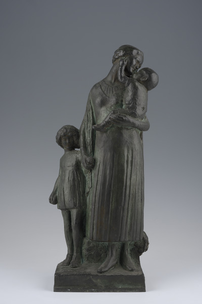 Mme Bouchard et ses deux enfants ; Famille Bouchard (Autre titre) — Henri Bouchard