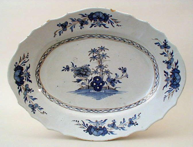 Plat (ovale, chantourné)_0