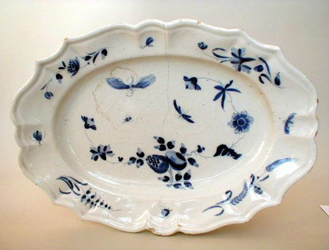 Plat (ovale, chantourné)_0