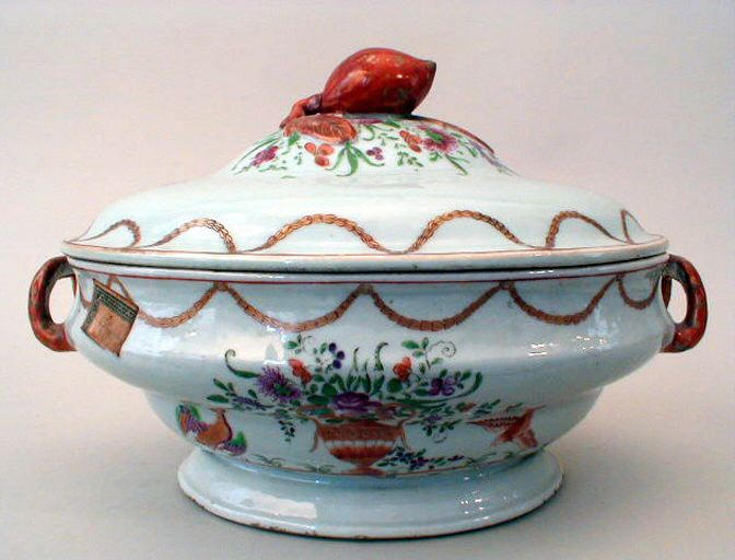 Soupière (à couvercle, ovale)_1