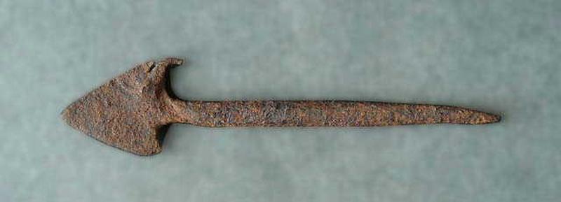 Pointe de flèche (triangulaire, à ergot)_0