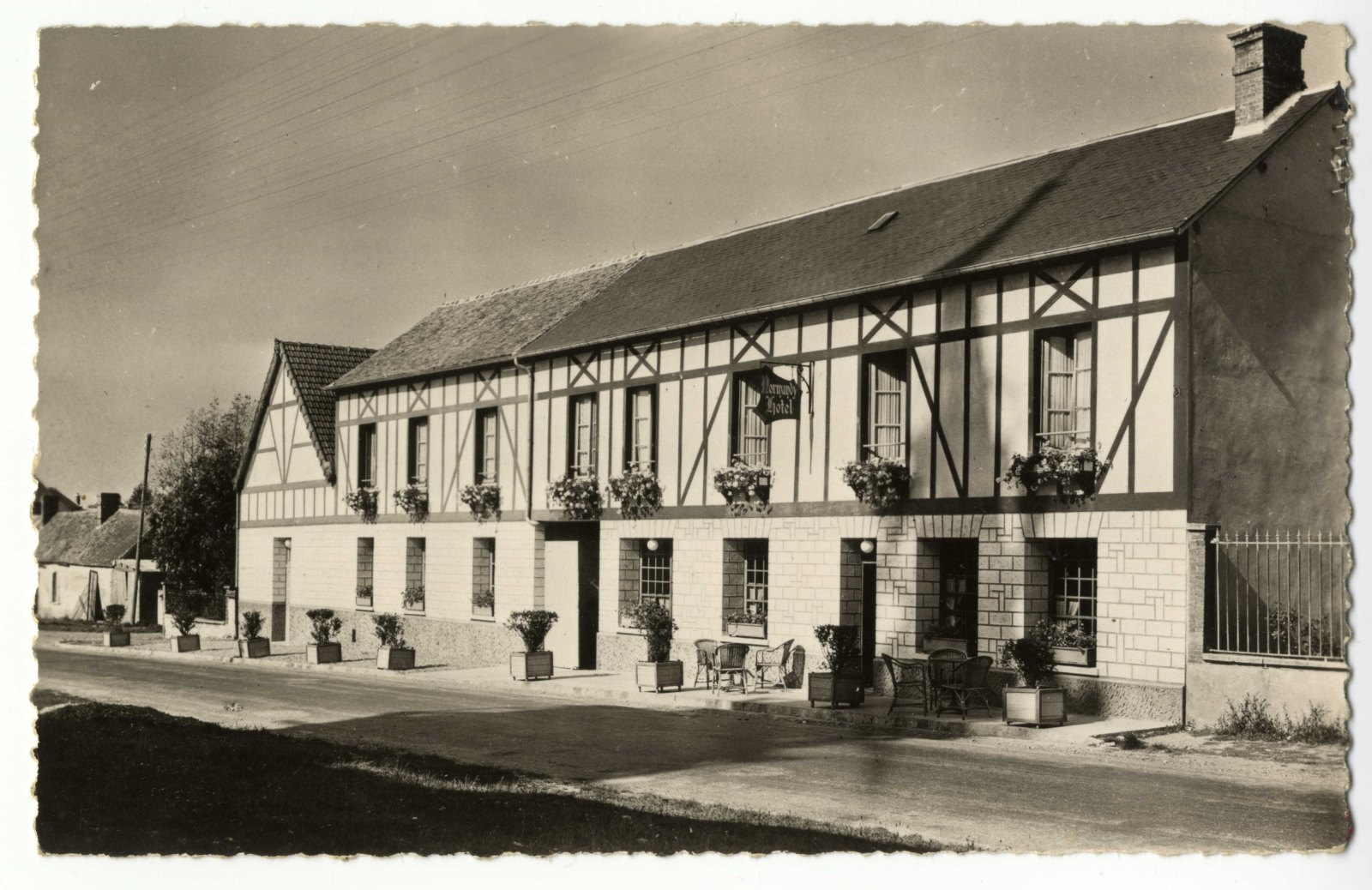 Normandy hotel de la Couture-Boussey_0