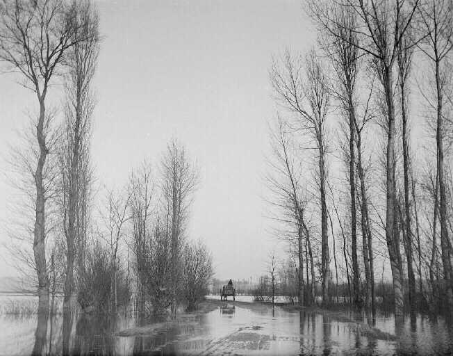 Saint-Pierre, chemin de Tournedos. Inondations., Paul Faugas, 1897