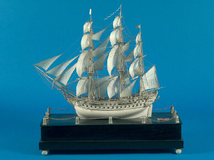 Maquette de bateau, socle_0