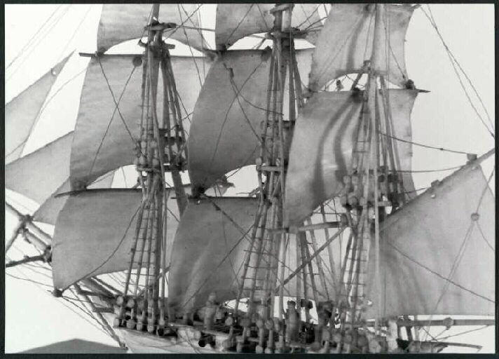 Maquette de bateau (coque développée), socle_4