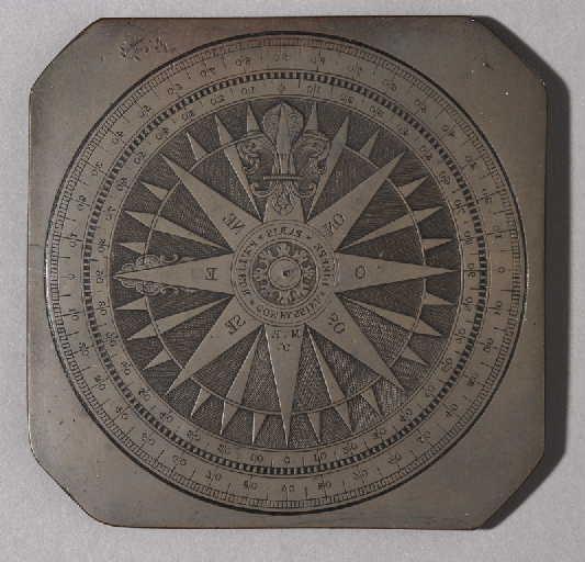 Plaque, compas (élément)_0