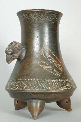 Vase (tripode)_0