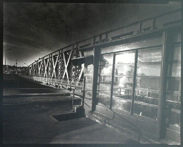 Lumière du soir sur vitre, 17h ; Le pont tournant de Dieppe_0