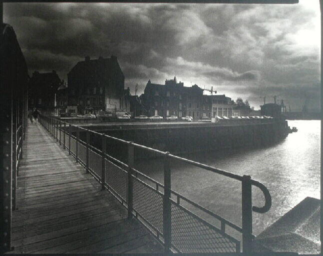 Le pont avec passerelle, 16h ; Le pont tournant de Dieppe_0