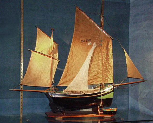 Andrée Babette, Di 712, étadier (D'après les recherches entreprises aux archives de la marine de 1re région à Cherbourg, le nom d'Andrée Babette ne serait peut-être qu'un désir personnel du maquettiste)_0