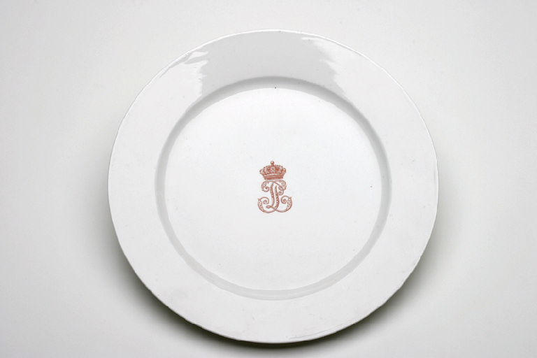 Assiette du service d'office de Neuilly_0