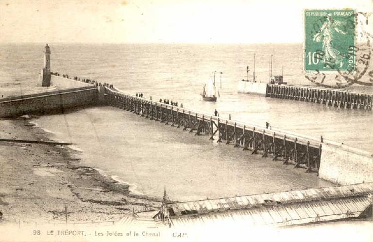 Le Tréport. Les jetées et le chenal_0