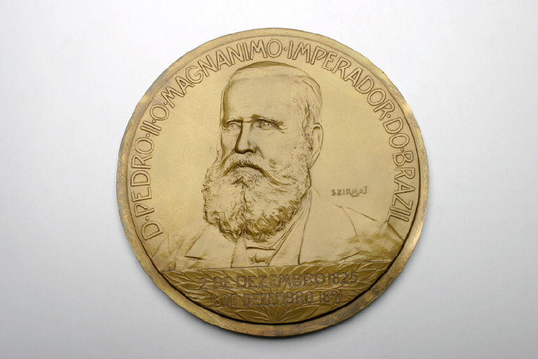 Médaillon : portrait de l'empereur don Pedro II_0