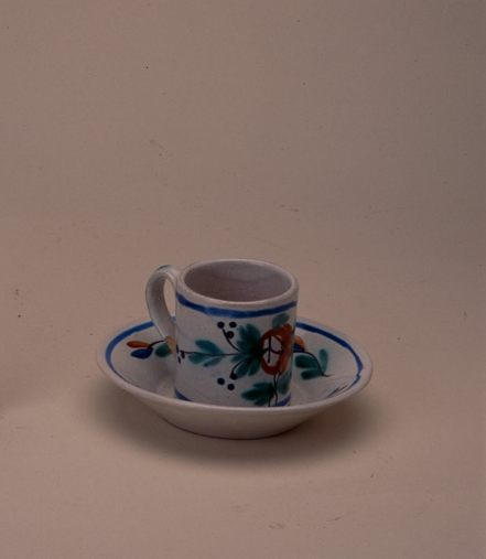 Tasse, soucoupe_0