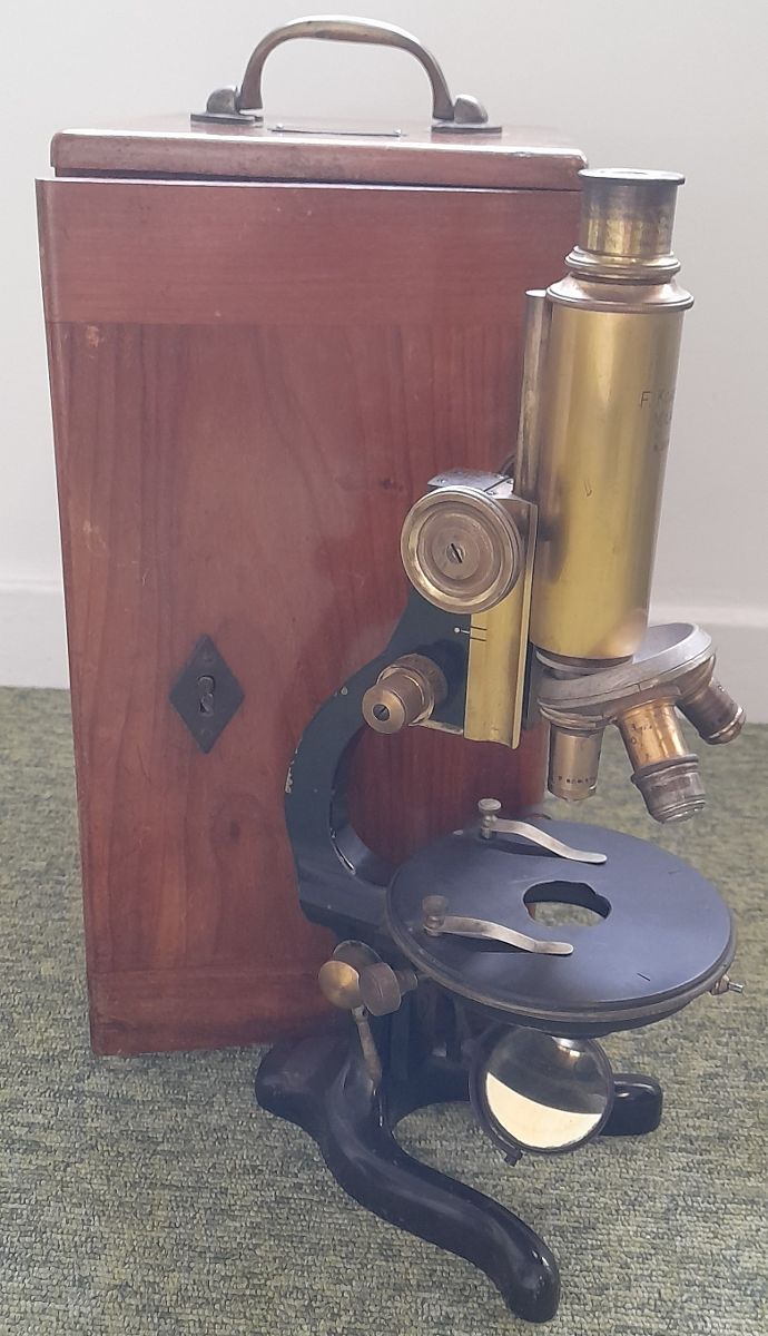 Microscope du Dr Félix Dévé_0