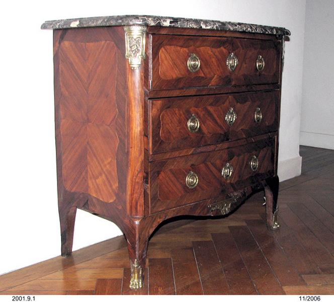 Commode_3