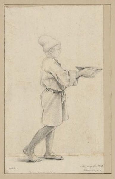 Figure d'un jeune garçon portant un plat_0