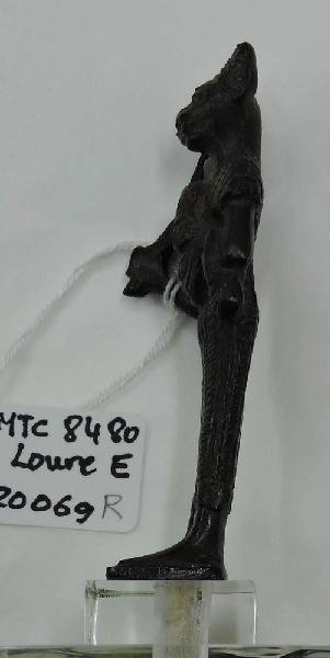 Statuette de la déesse Bastet_1