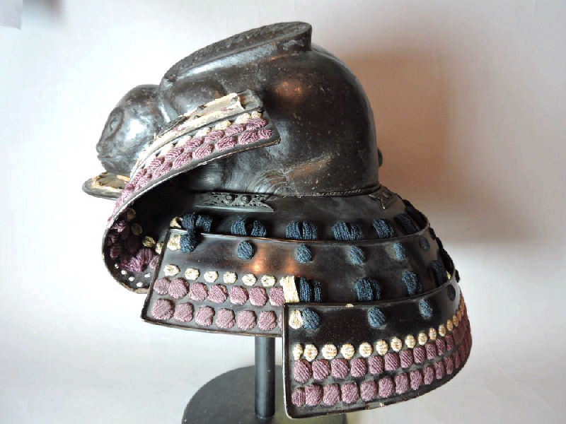 Casque d'armure en forme de lapin_3