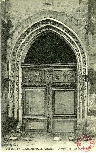 Fère-en-Tardenois - Portail de l'église_0