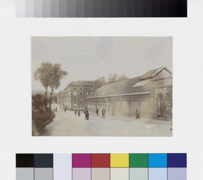 La buanderie et la piscine du Familistère de Guise_0