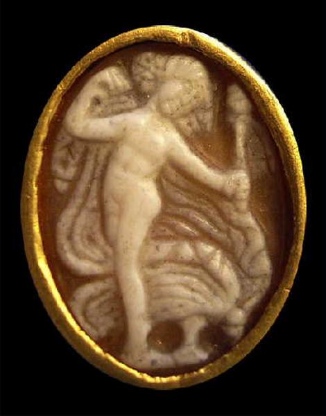 Ménade (ou bacchante) dansant nue_1