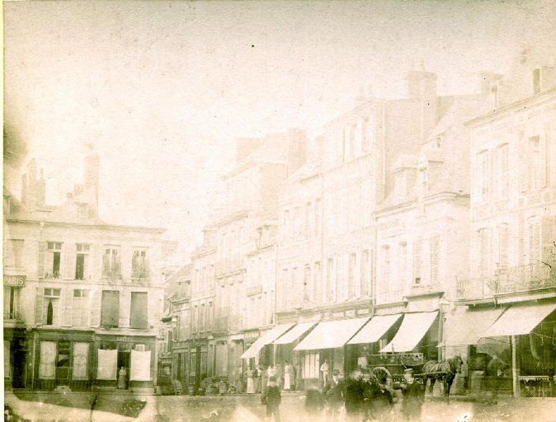 Confiserie Douchet sur la Grand'Place de Péronne, Paul Michel, 4e quart 19e siècle