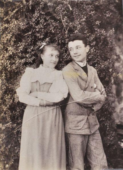 Couple d'adolescents_0